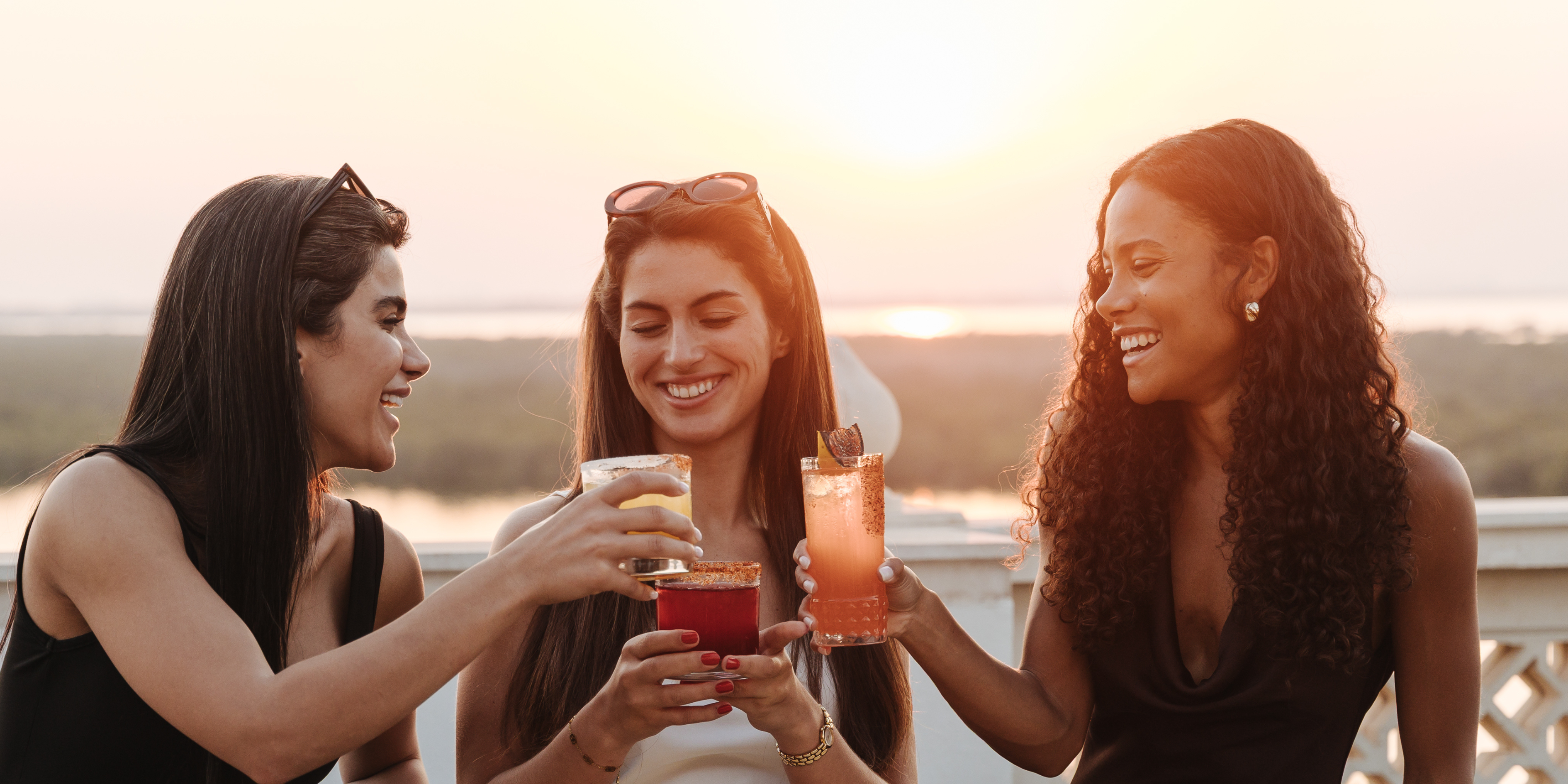 Casa Del Sunset Banner