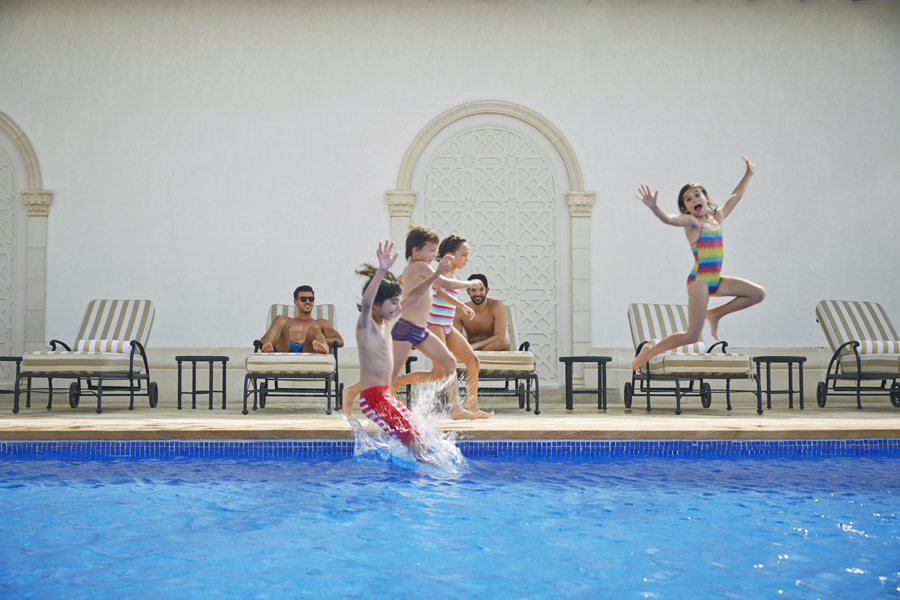 YAS LINKS POOL LS 06 5943