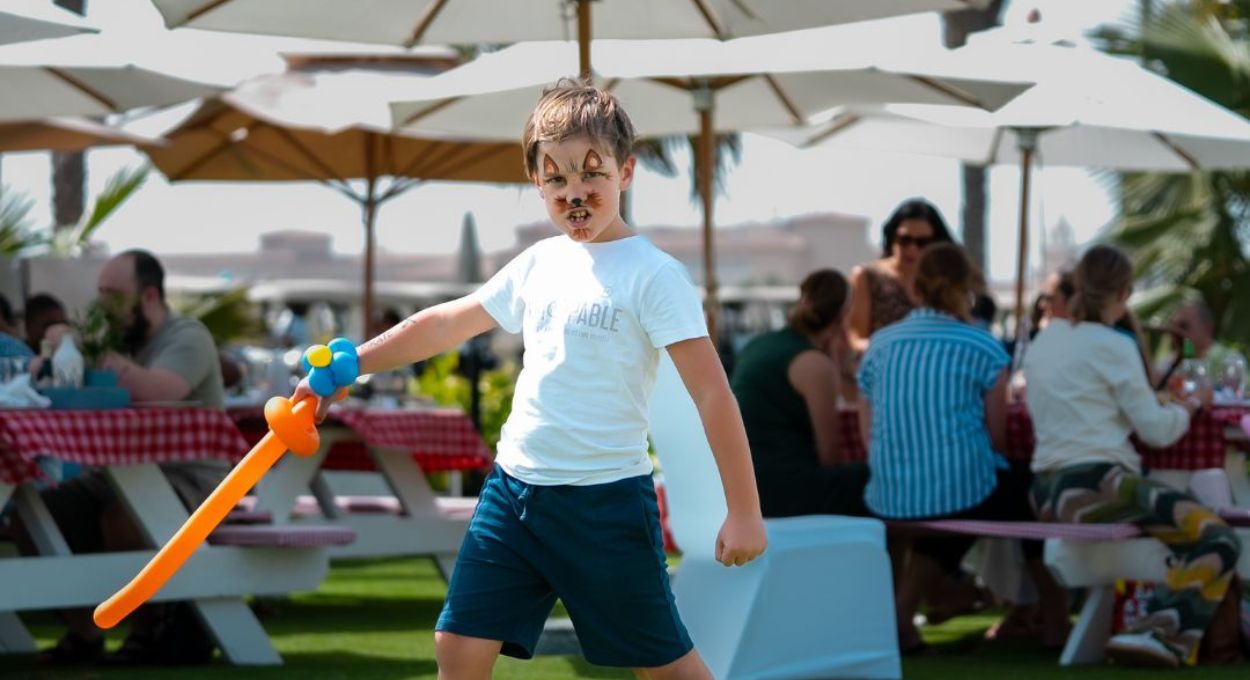 HB Family BBQ Par Tee 5