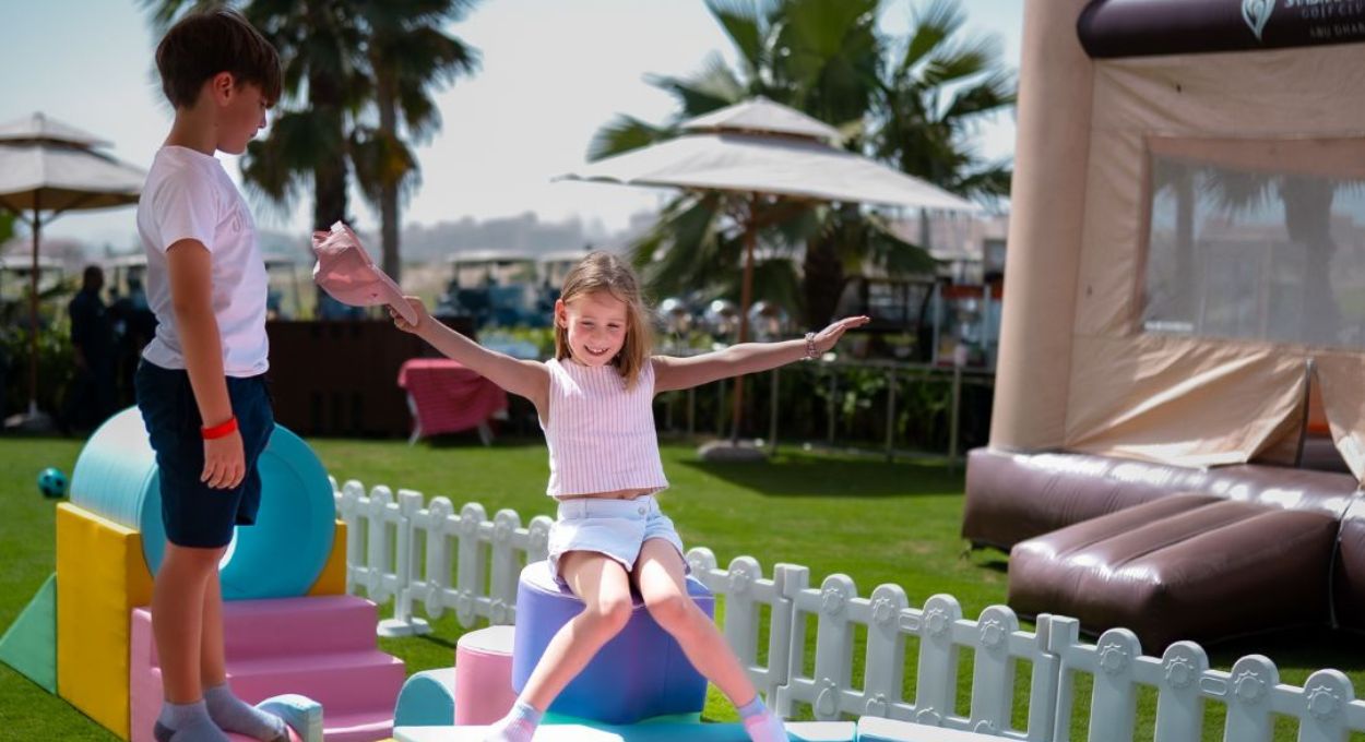 HB Family BBQ Par Tee 4